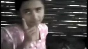 Πρωκτική έκπληξη Gloryhole με εφήβους έβενος gf