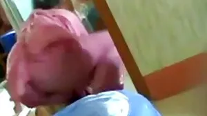 Η πόρνη γίνεται κρεμώδες μουνί