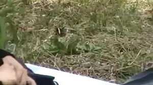 Κερατώδες ώριμο ζευγάρι που γνωρίζει τον κόσμο των swinger