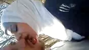 Δύο κολεγιακές τσούλες γαμήθηκαν σε ένα πραγματικό πάρτι