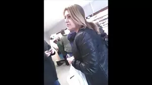 Αυτή η αδύνατη 18χρονη μελαχρινή από τη Μόσχα της Ρωσίας έβγαζε μερικές selfies