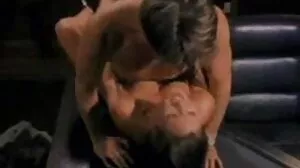 Οι καυτές σύζυγοι Dee Williams και Katie Morgan απολάμβαναν το γλείψιμο του μουνιού μετά το φίλημα